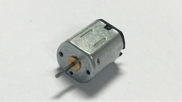 深圳微電機廠家為您揭秘：微電機的功率和電流電壓的關係